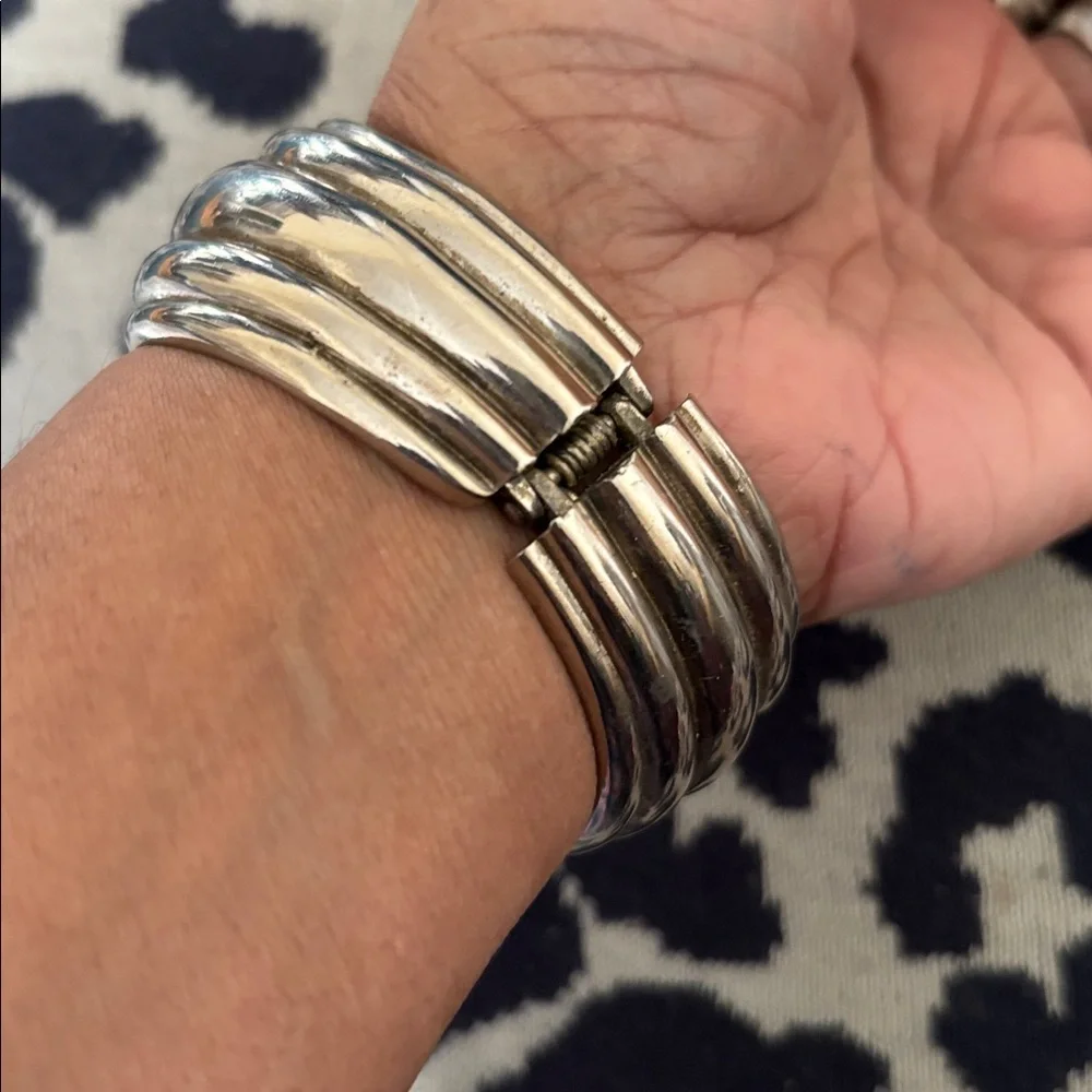 Silver Swirl Cuff Bracelet - Picture 3 of 5